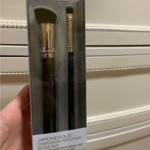 Makeup Brush Complexion Perfection Duo - NEW